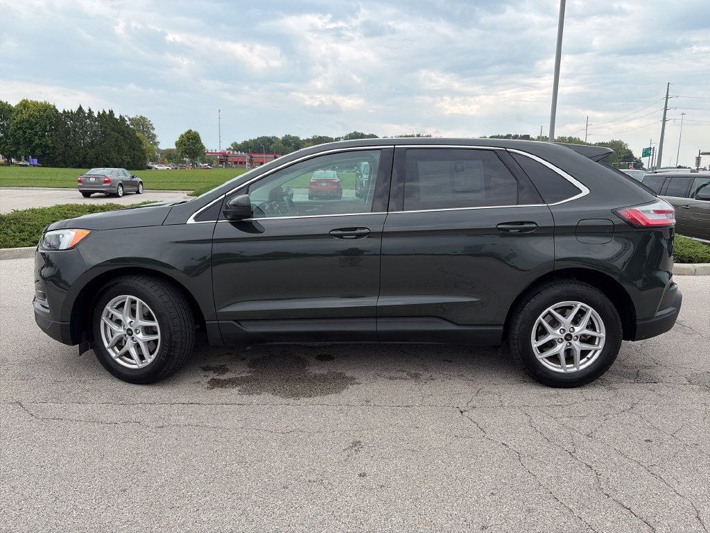 Used 2024 Ford Edge SEL w/ Convenience Package AWD/4WD image 4