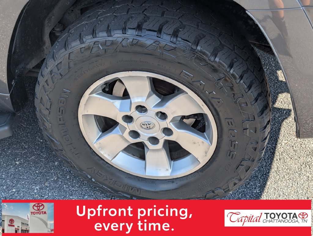 Used 2010 Toyota 4Runner SR5 AWD/4WD image 9