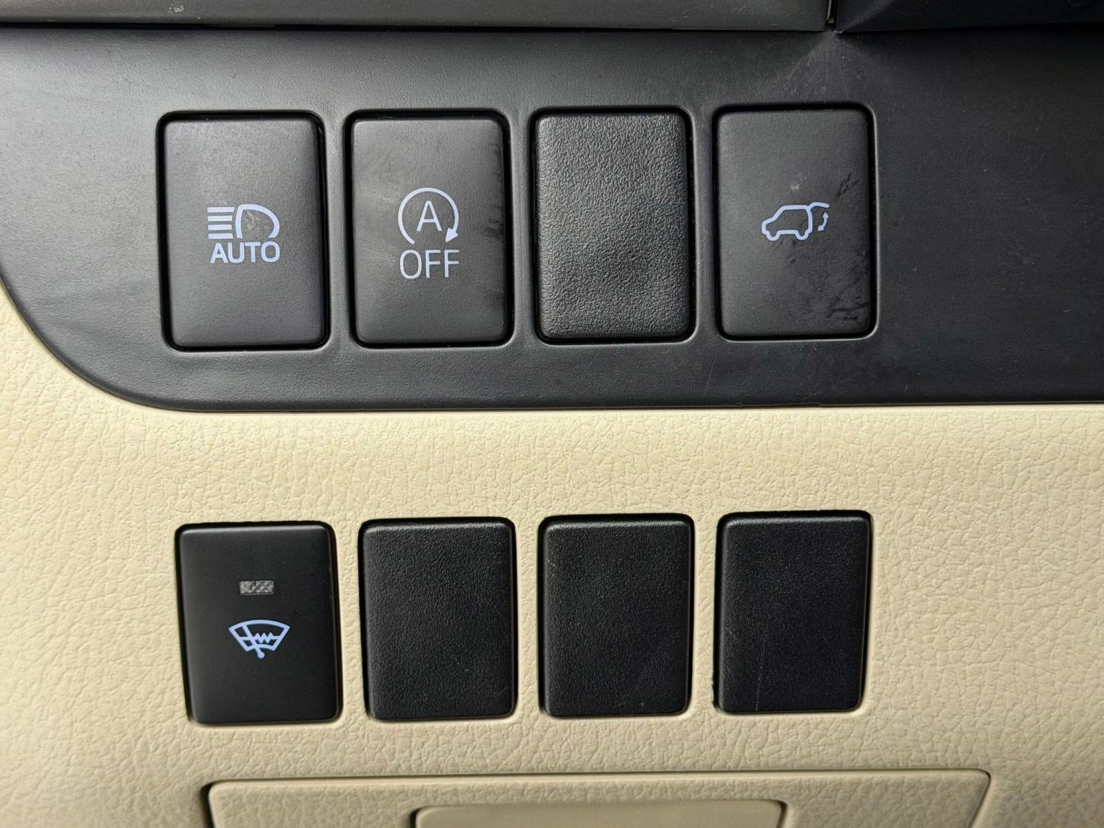 Used 2019 Toyota Highlander XLE AWD/4WD image 32