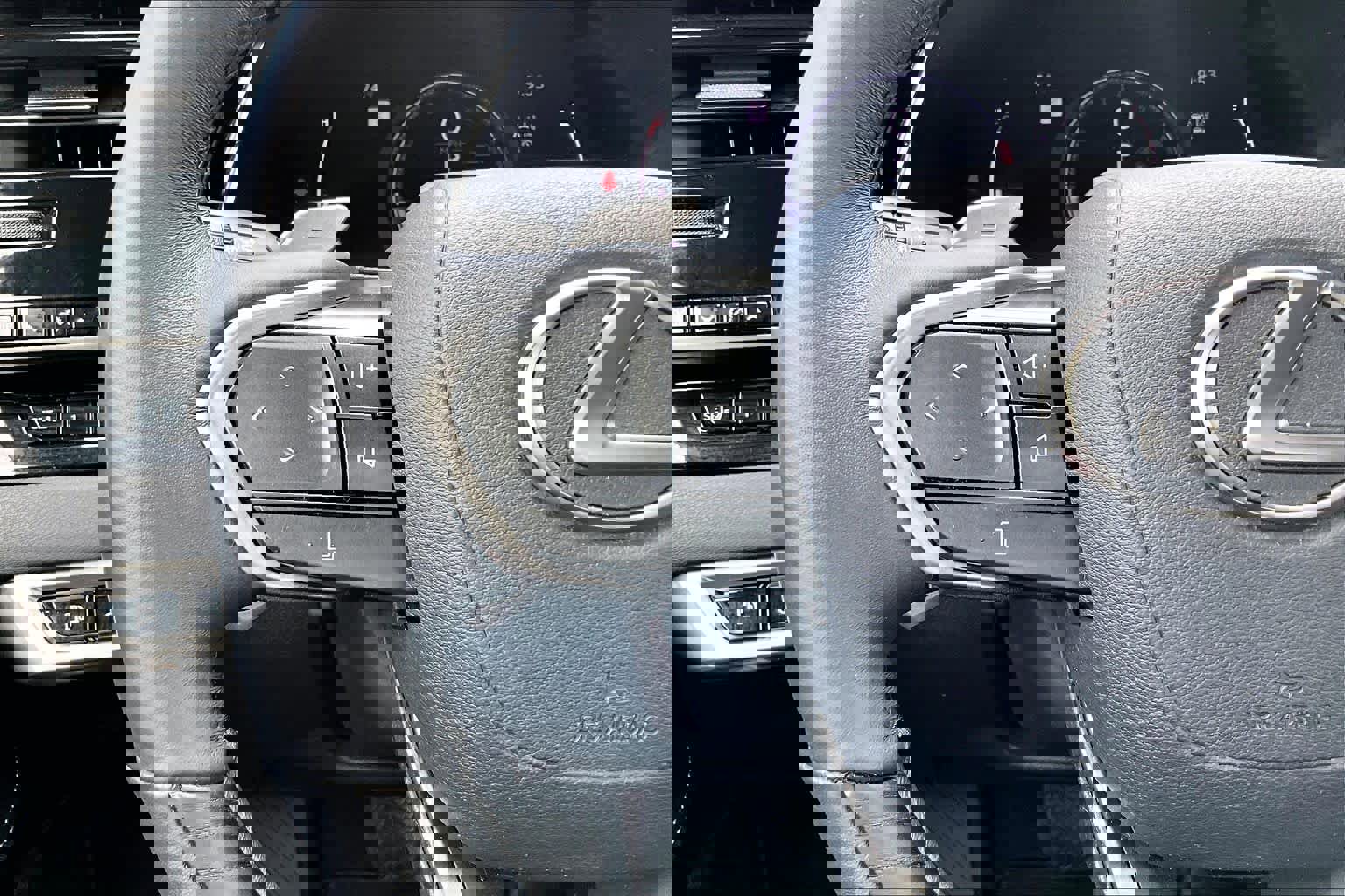 Used 2023 Lexus RX 350 Luxury image 22