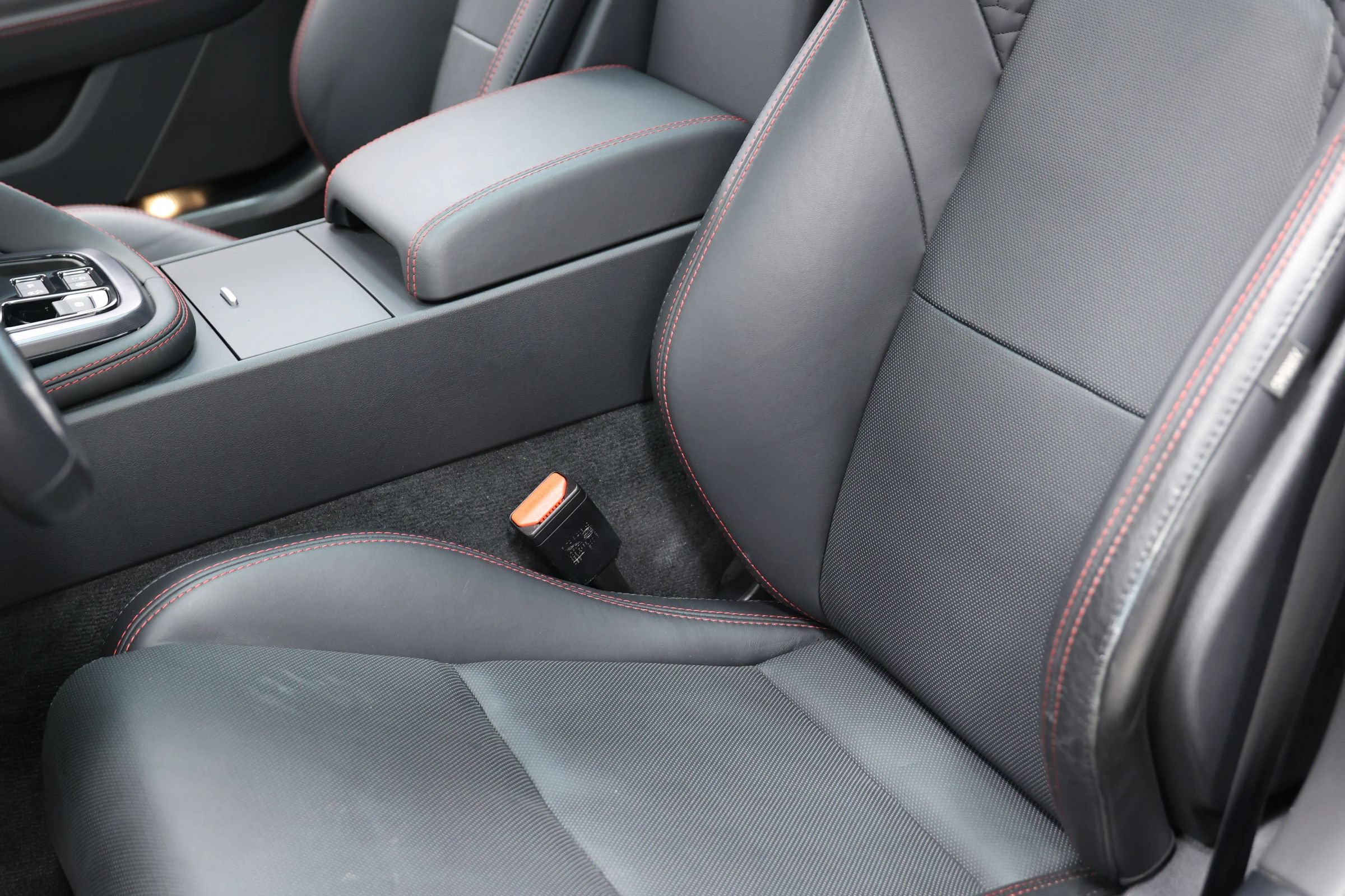 Used 2021 Jaguar F-TYPE R AWD/4WD image 19