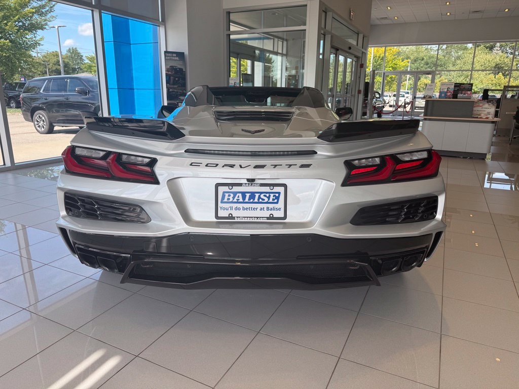 New 2027 Chevrolet Corvette Grand Sport w/ Z52 Sport Performance Package RWD image 5