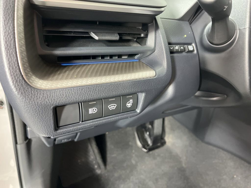 Used 2024 Toyota Prius XLE AWD/4WD image 27