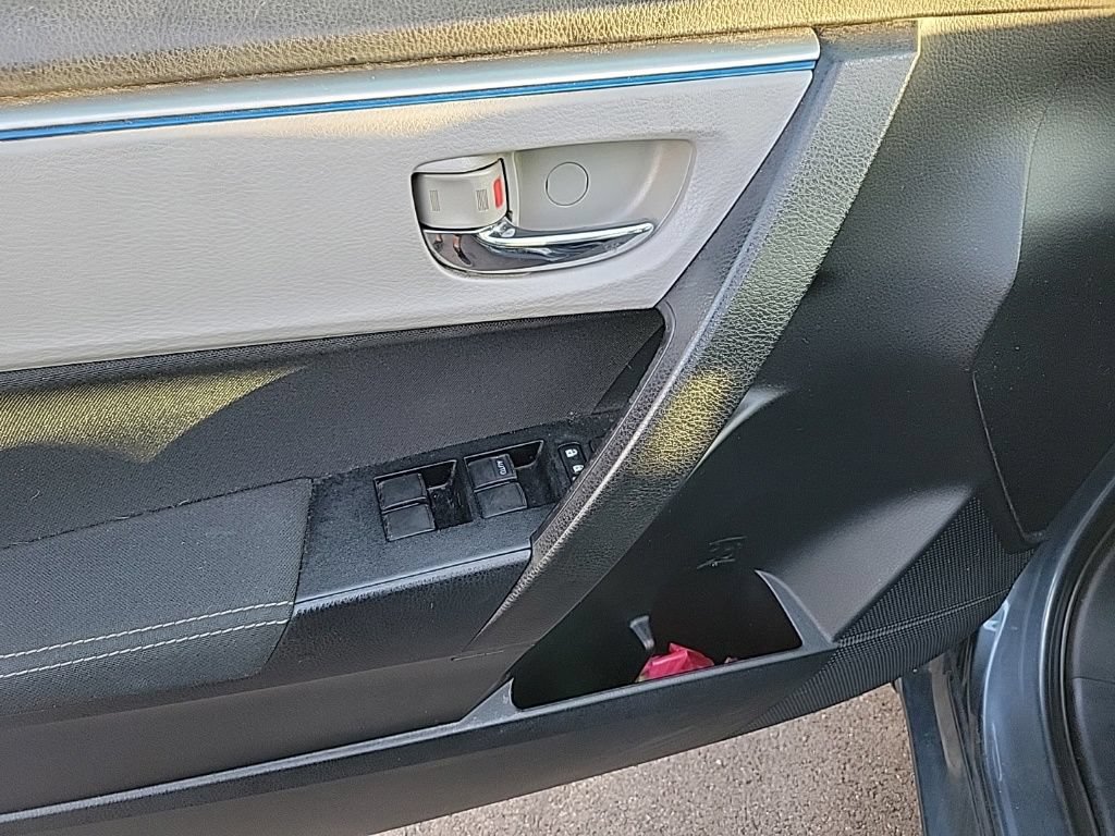 Used 2014 Toyota Corolla LE FWD image 8