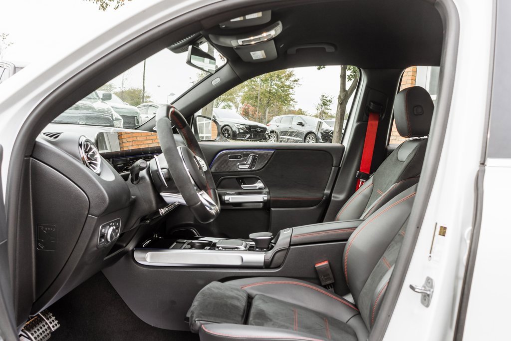 Used 2023 Mercedes-Benz GLB 35 AMG GLB 35 AMGﾮ w/ Premium Package image 22