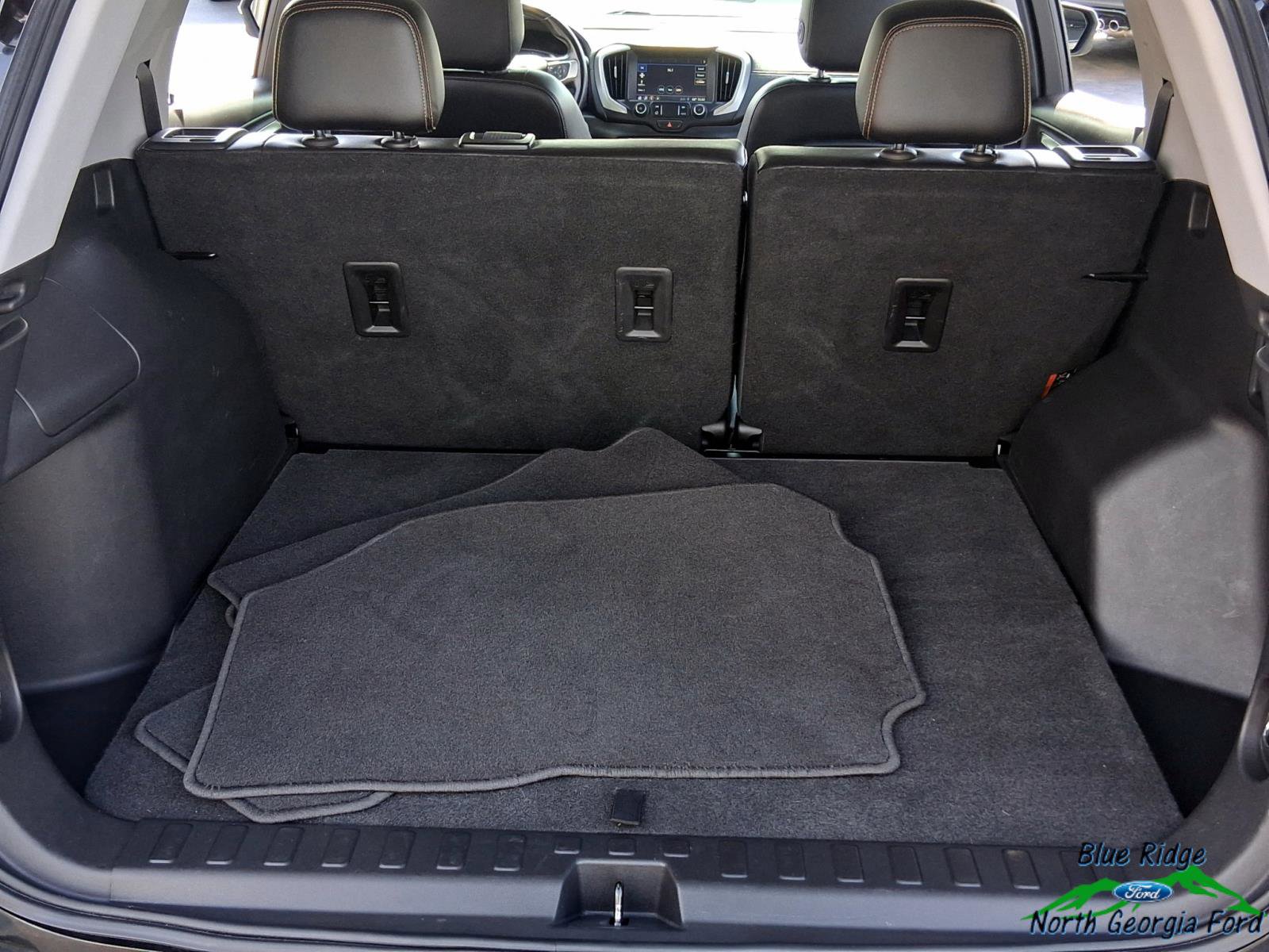 Used 2021 GMC Terrain SLT w/ Infotainment Package II FWD image 14