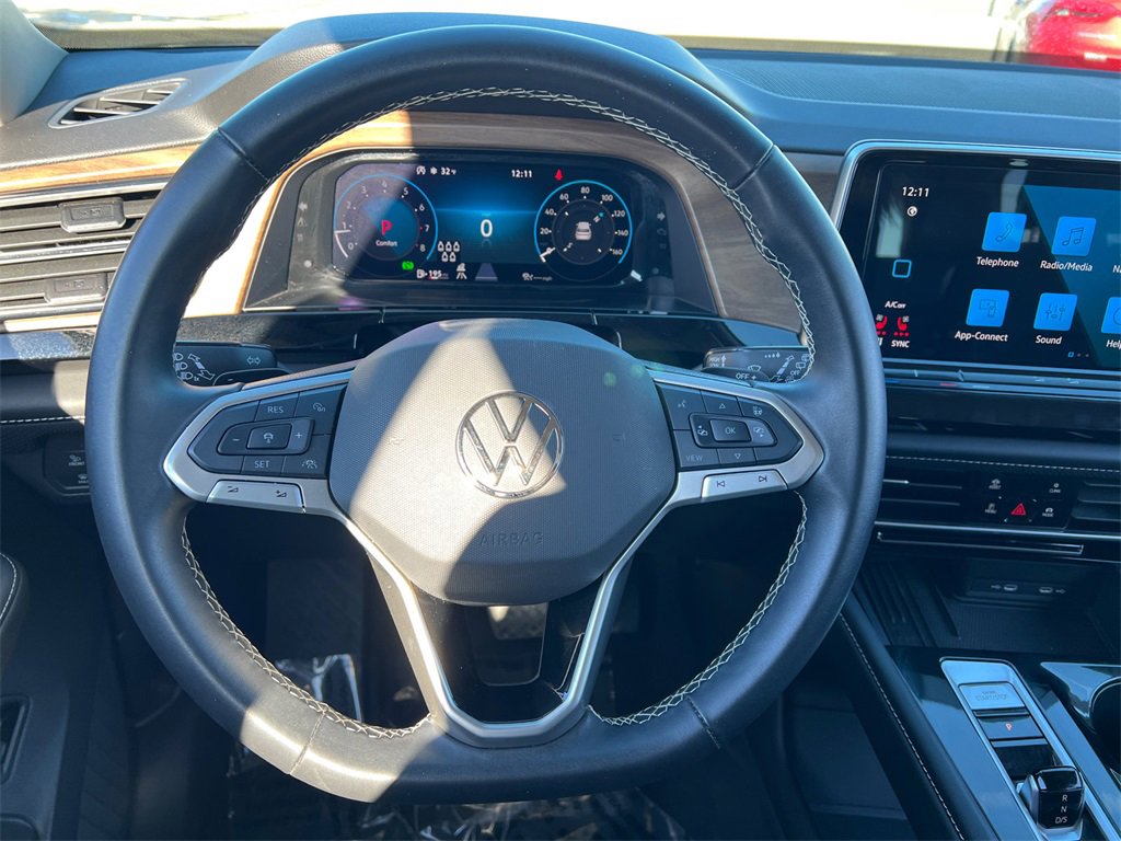 Used 2025 Volkswagen Atlas SE image 10