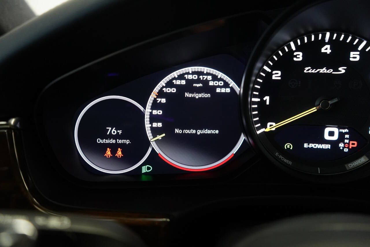 Used 2023 Porsche Panamera Turbo S image 98