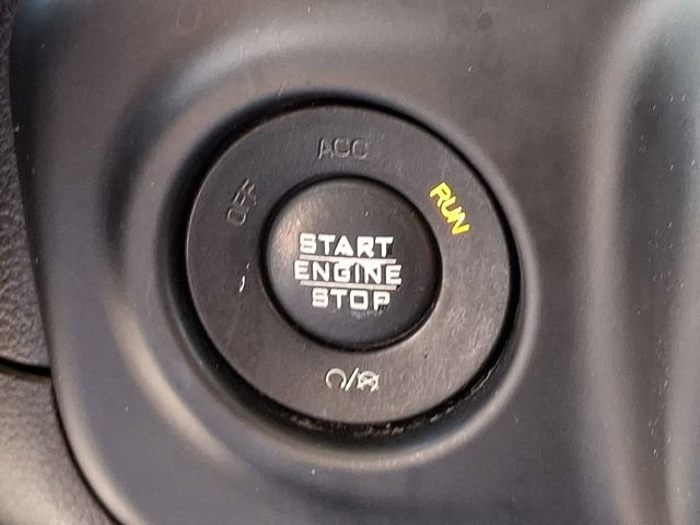 Used 2019 Jeep Wrangler Unlimited Sahara w/ Advanced Safety Group image 23