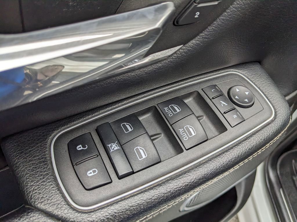 Used 2022 RAM 1500 Laramie AWD/4WD image 26