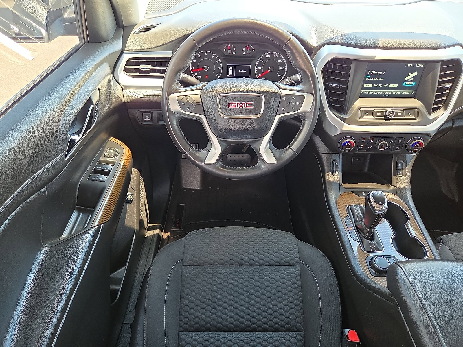 Used 2019 GMC Acadia SLE w/ Driver Alert Package I FWD image 13