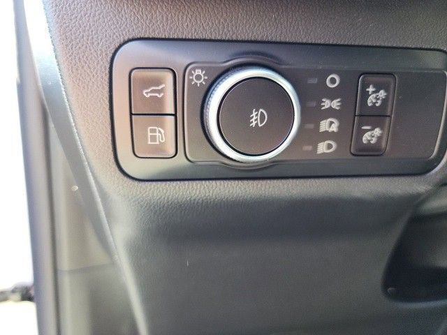 New 2025 Ford Escape SE image 36