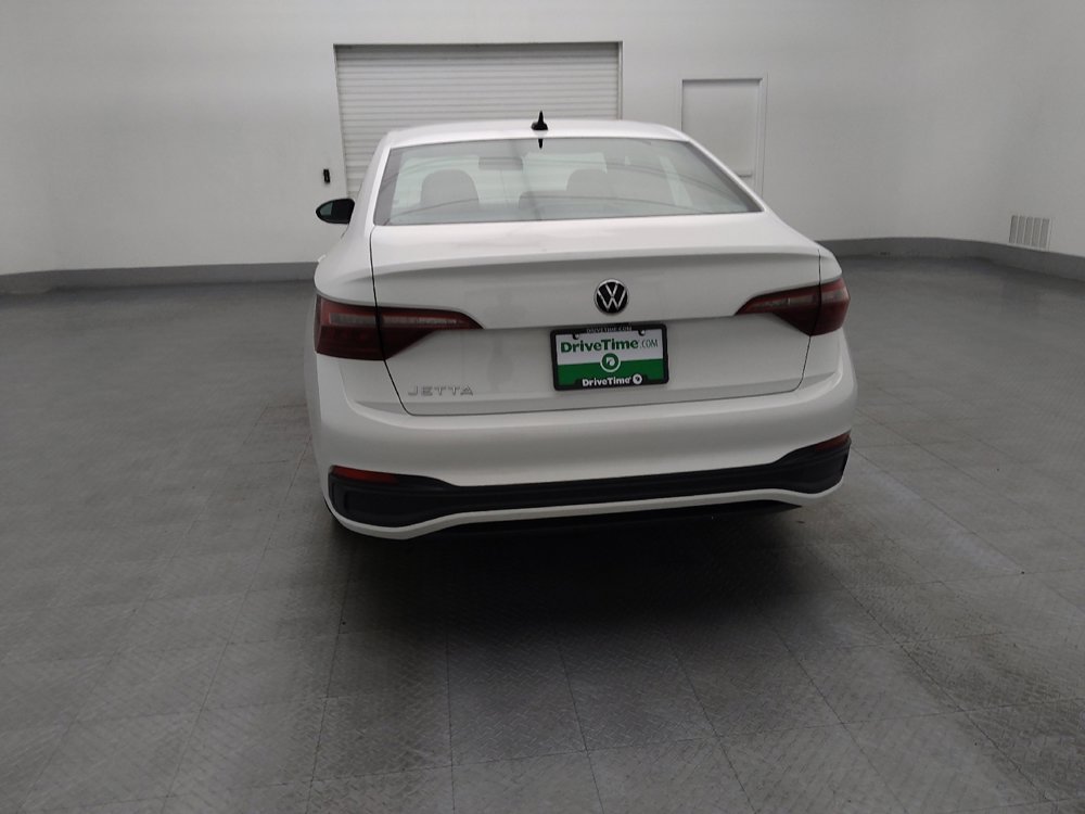 Used 2022 Volkswagen Jetta Sport image 6