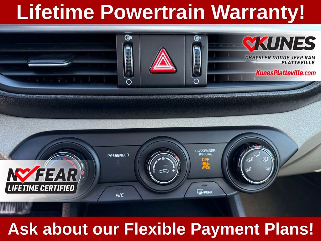 Used 2022 Kia Forte LXS w/ LXS Technology Package image 24