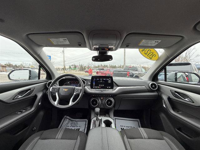 Used 2024 Chevrolet Blazer LT w/ Convenience Package AWD/4WD image 19