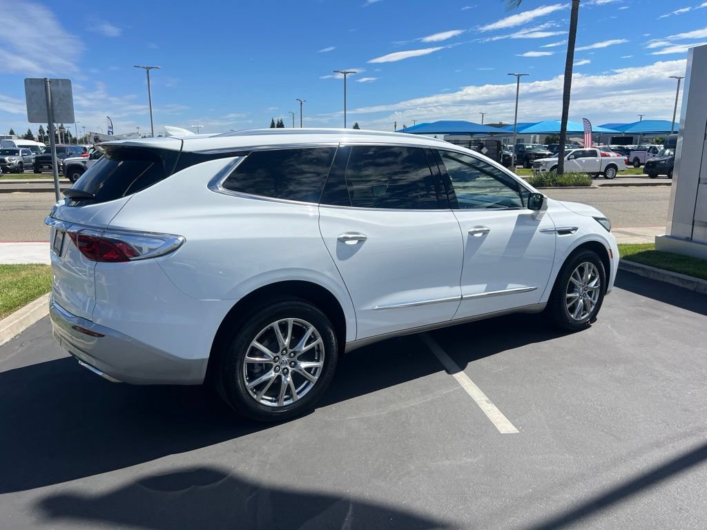Used 2023 Buick Enclave Essence w/ Experience Buick Package FWD image 16