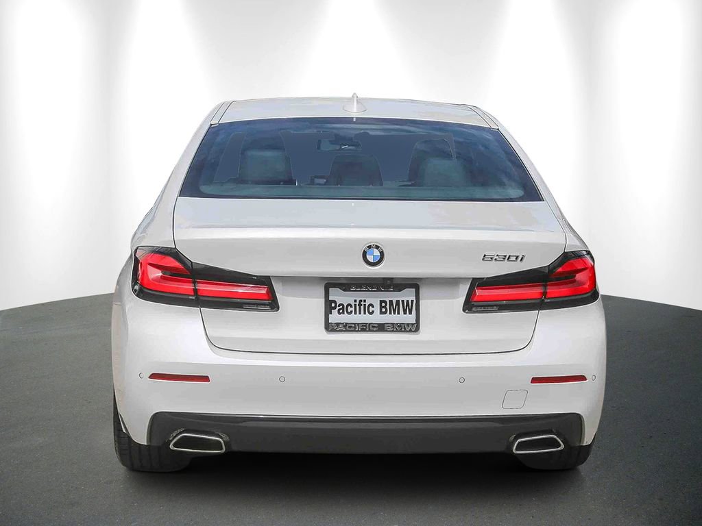 Certified 2023 BMW 530i w/ Convenience Package RWD image 5