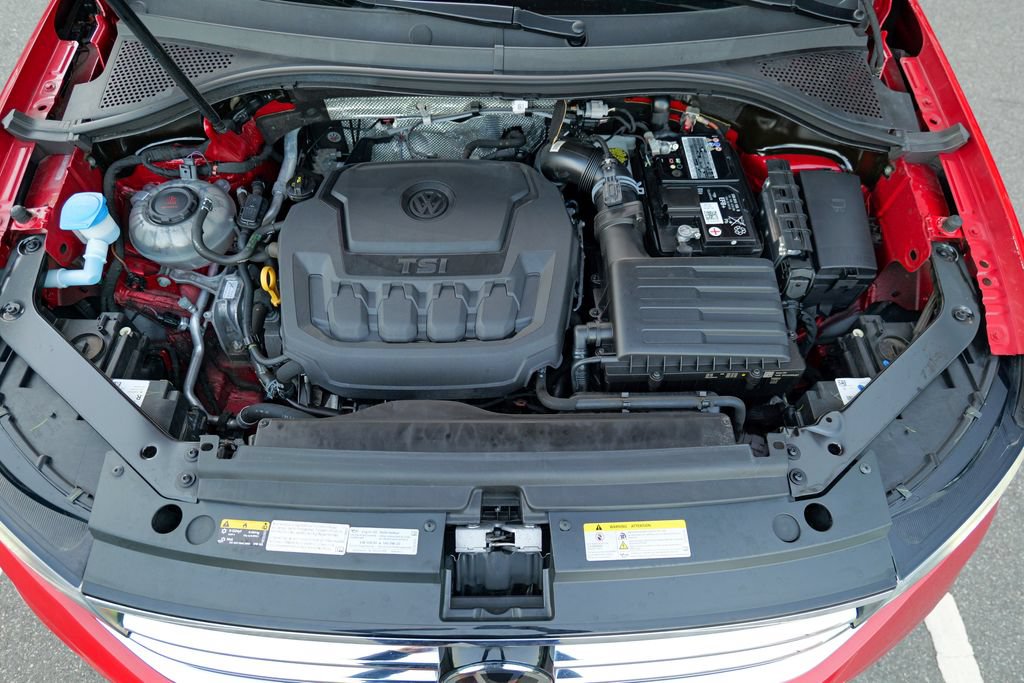 Used 2022 Volkswagen Tiguan SE AWD/4WD image 57