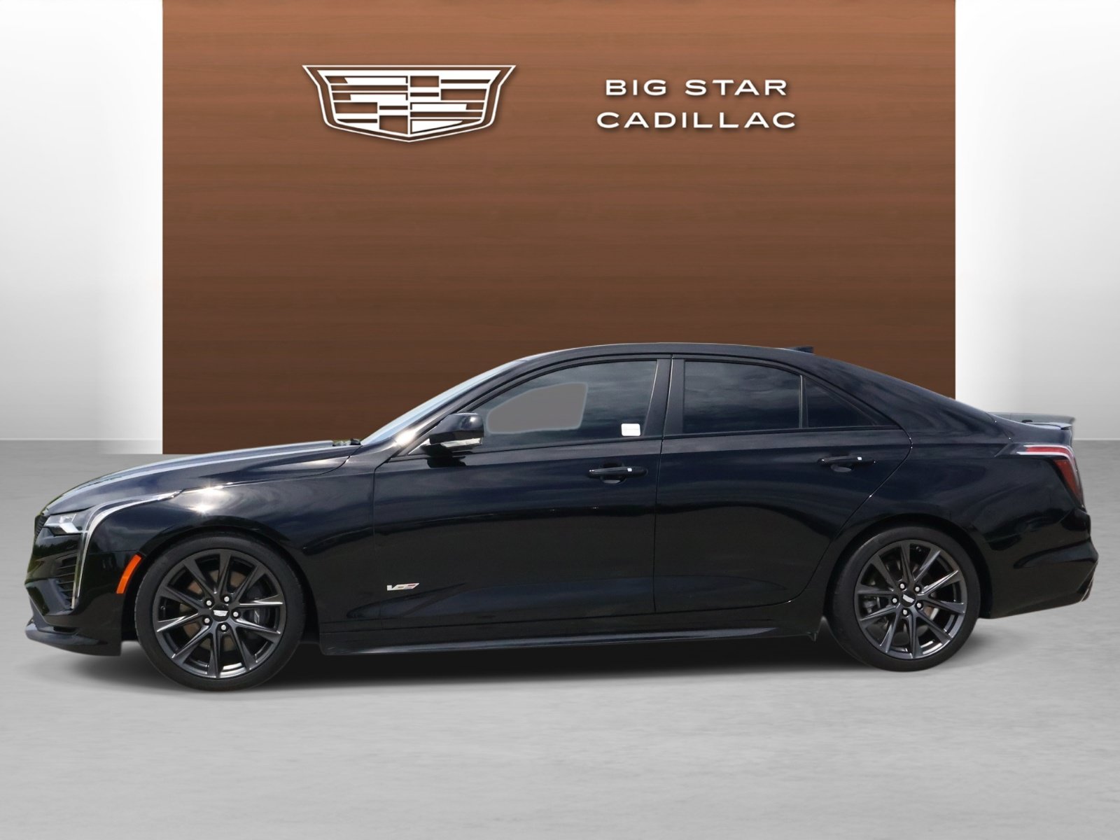Used 2025 Cadillac CT4 V RWD image 2