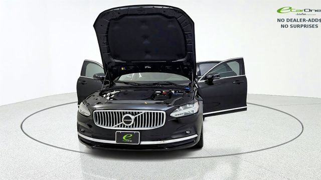 Used 2023 Volvo S90 B6 Plus AWD/4WD image 13