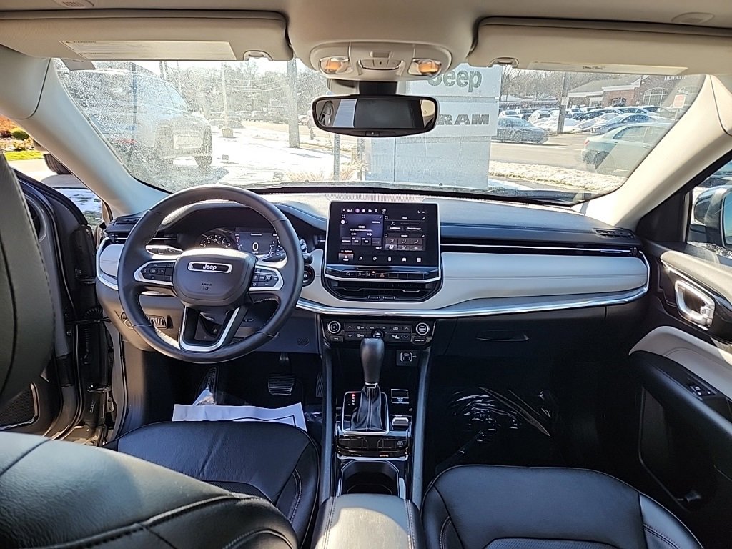 Certified 2022 Jeep Compass Limited image 22