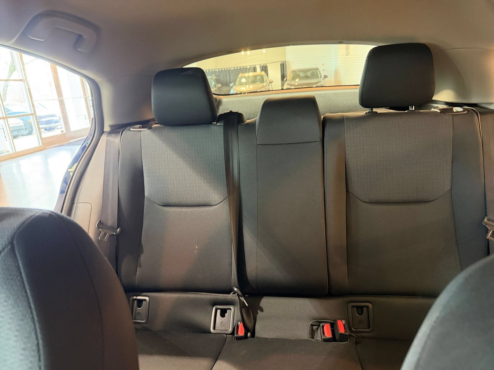 Used 2025 Toyota Prius LE FWD image 36