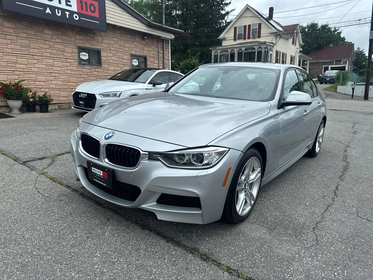 Used 2014 BMW 335i xDrive Sedan AWD/4WD image 3