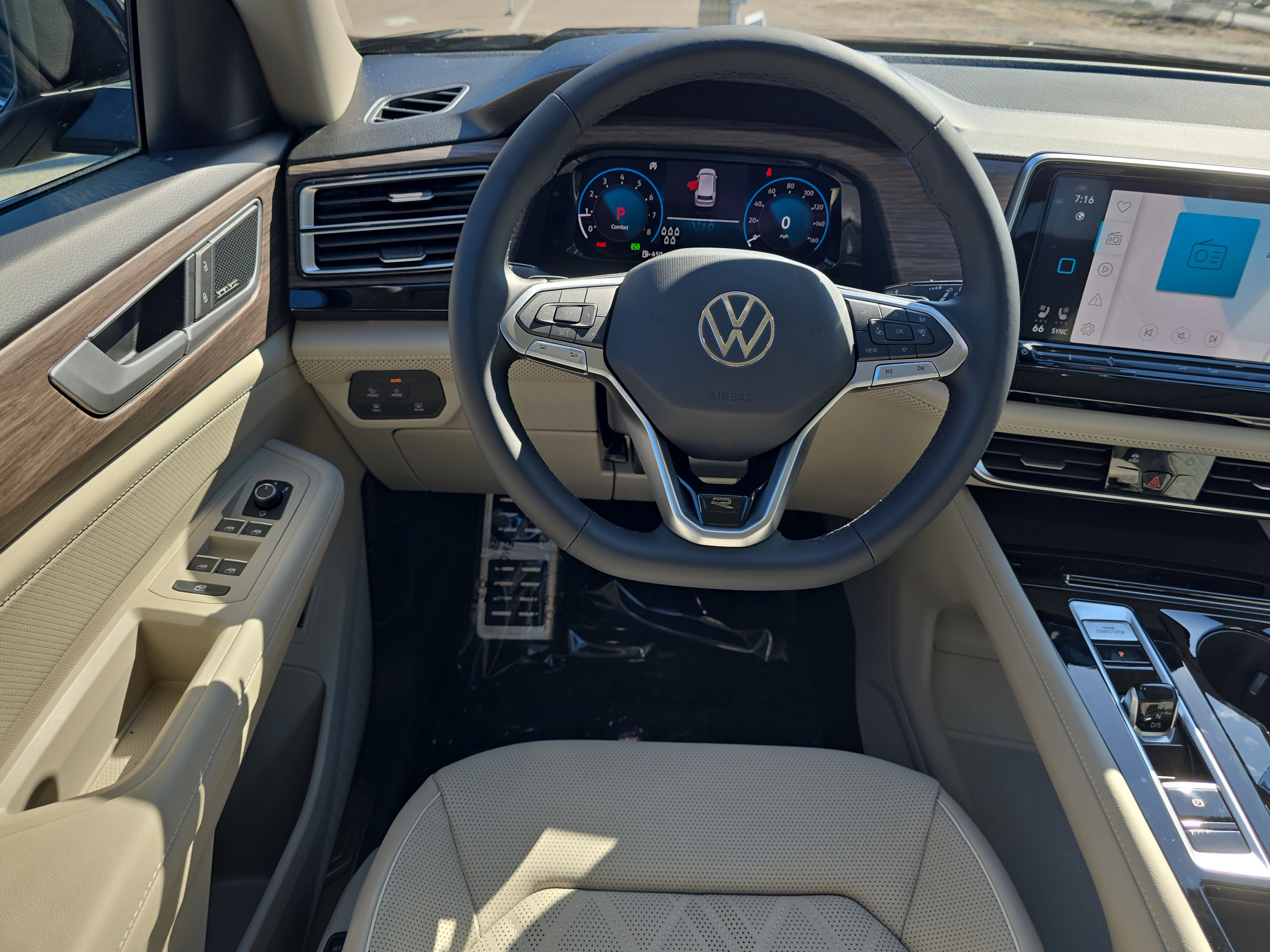 New 2026 Volkswagen Atlas SEL Premium R-Line image 12