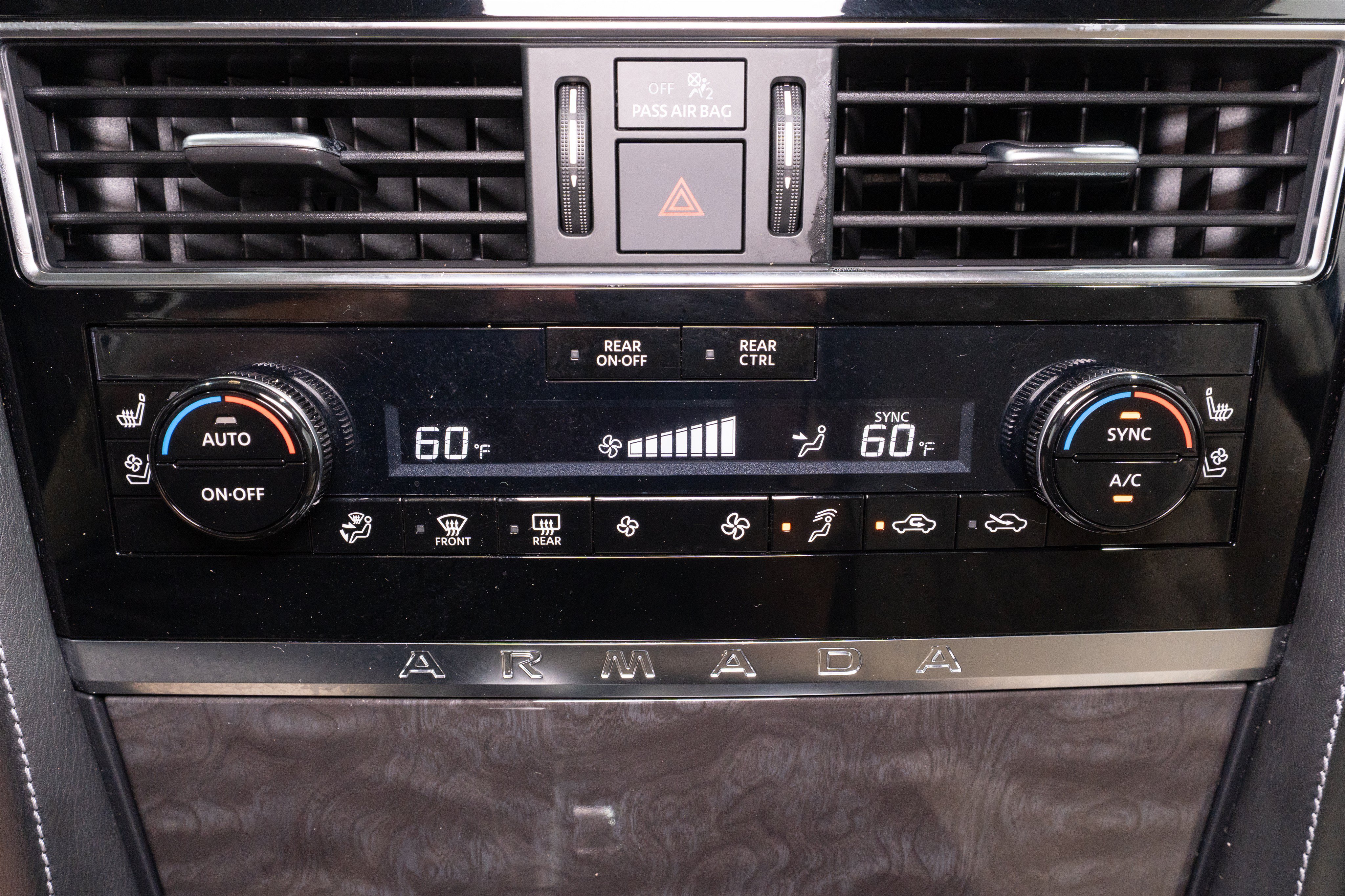 Used 2022 Nissan Armada Platinum RWD image 23