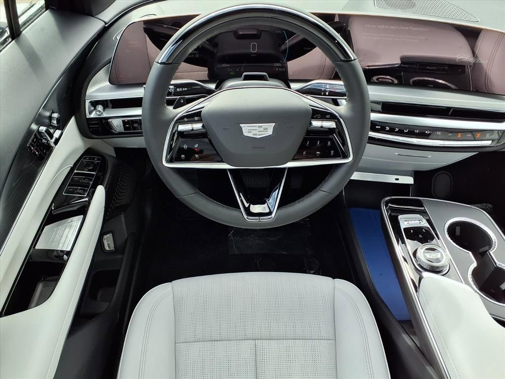 New 2026 Cadillac Lyriq Sport w/ LPO, Floor Liner Package AWD/4WD image 10