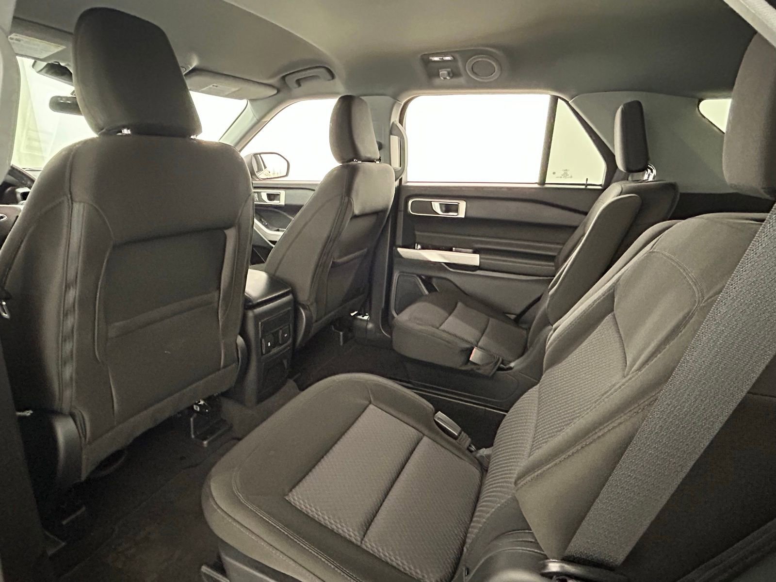 Used 2023 Ford Explorer XLT w/ Class IV Trailer Tow Package image 33