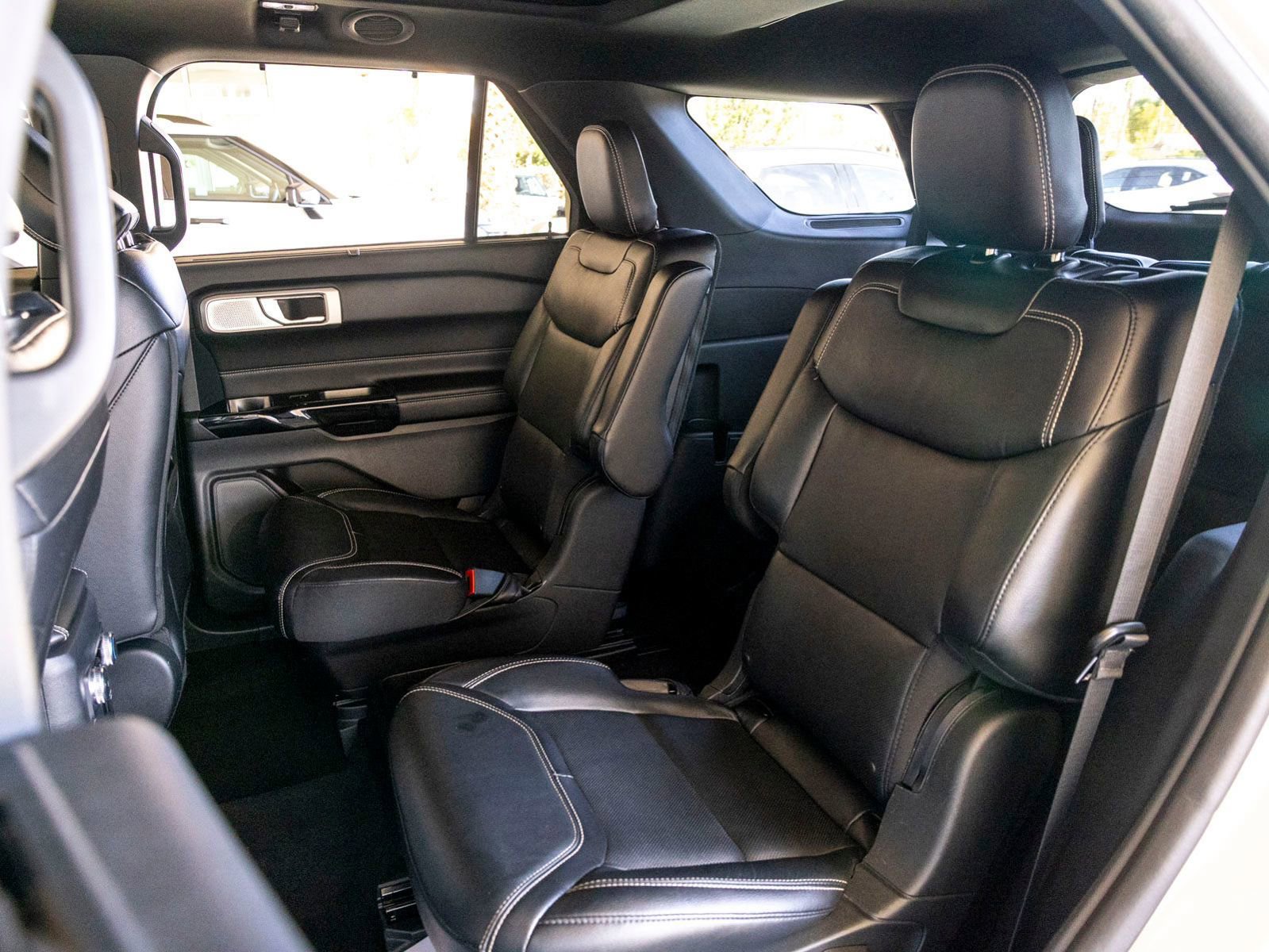 Used 2021 Ford Explorer ST w/ Equipment Group 401A image 31