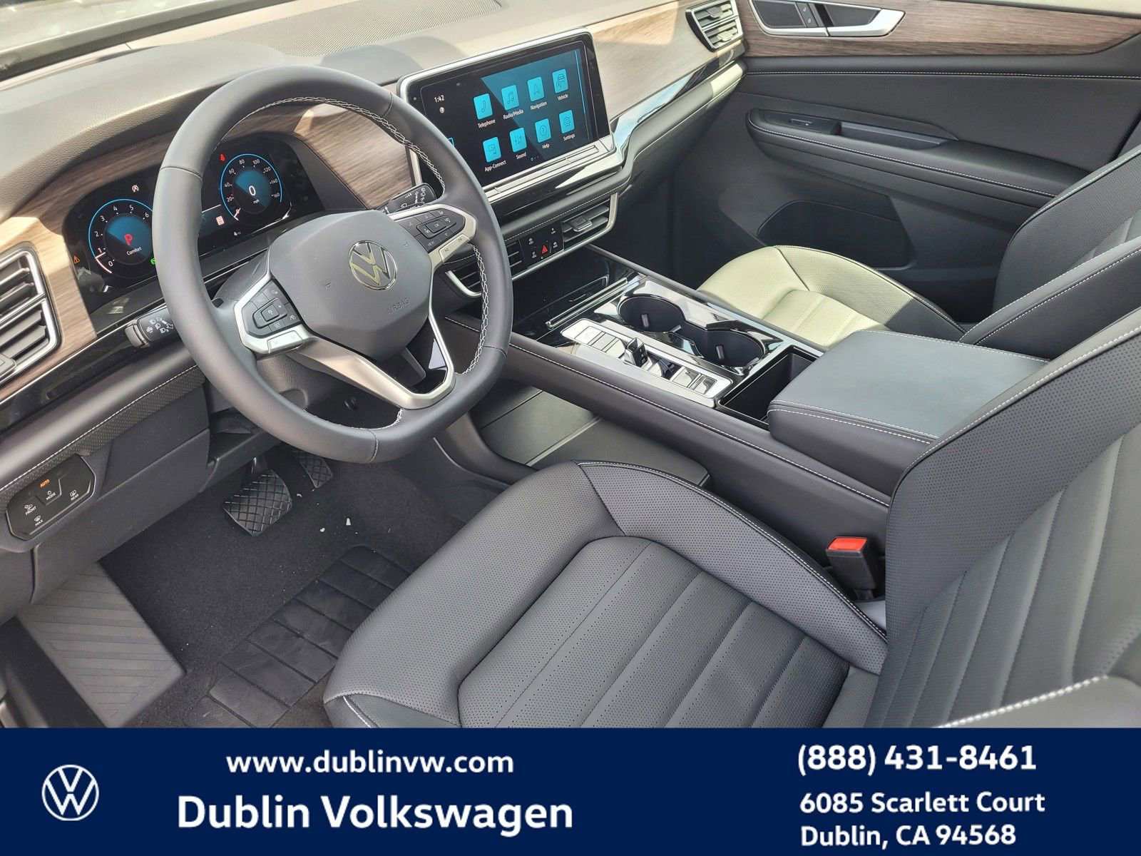 New 2025 Volkswagen Atlas SEL image 15