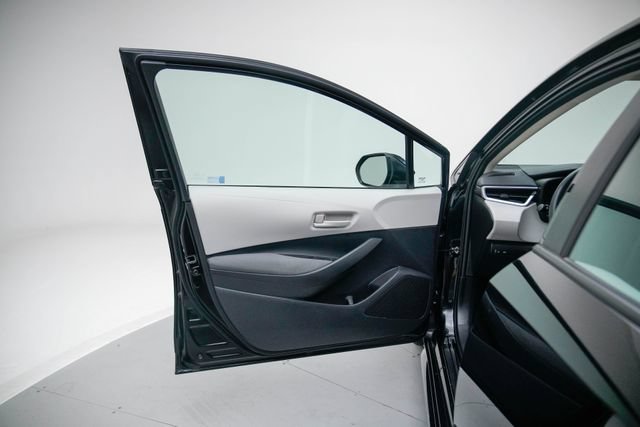 Used 2023 Toyota Corolla LE FWD image 8