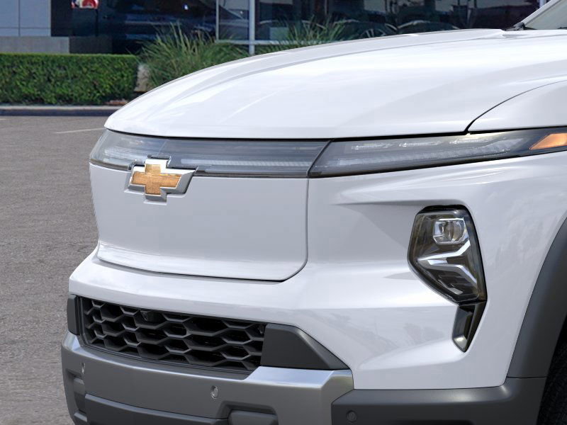 New 2025 Chevrolet Silverado EV LT image 13