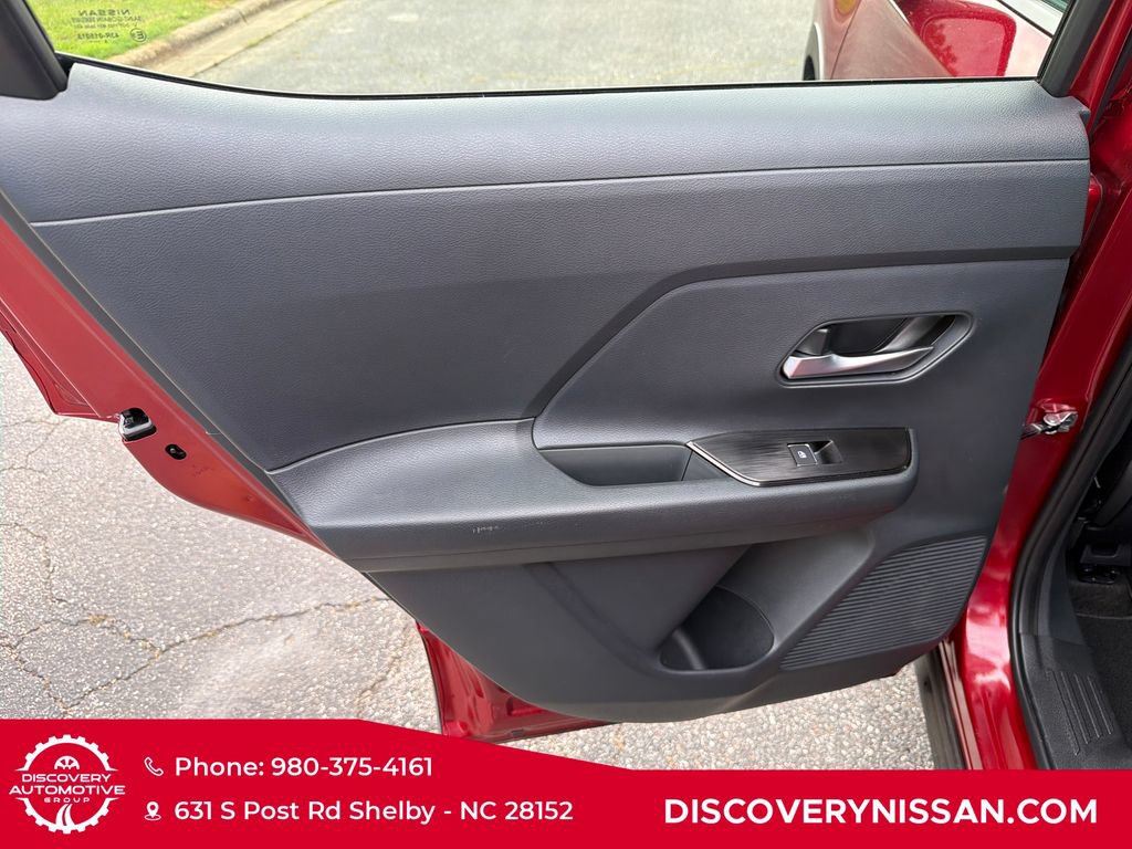 Certified 2026 Nissan Kicks SR FWD image 27