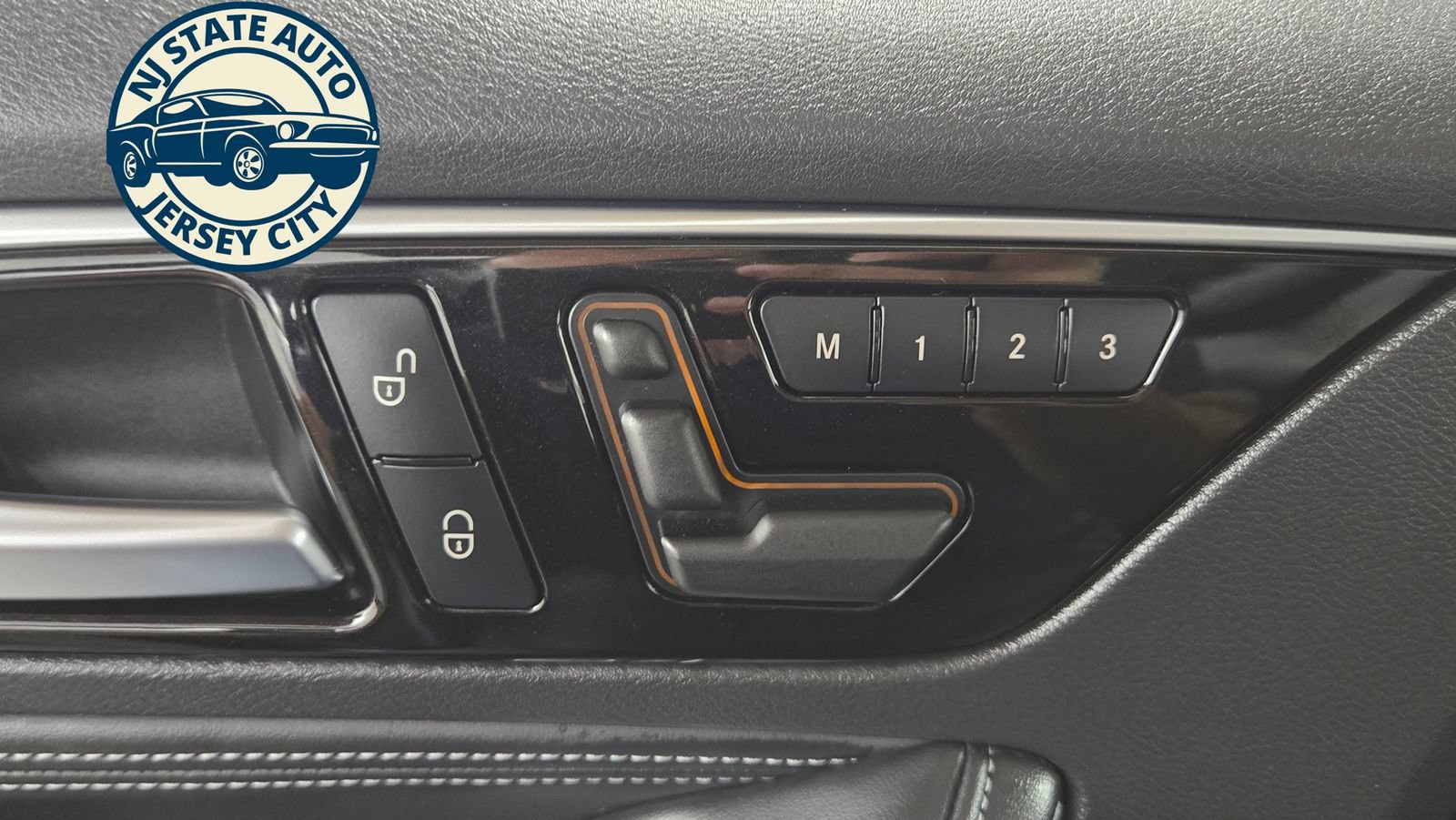 Used 2018 INFINITI QX30 AWD image 21