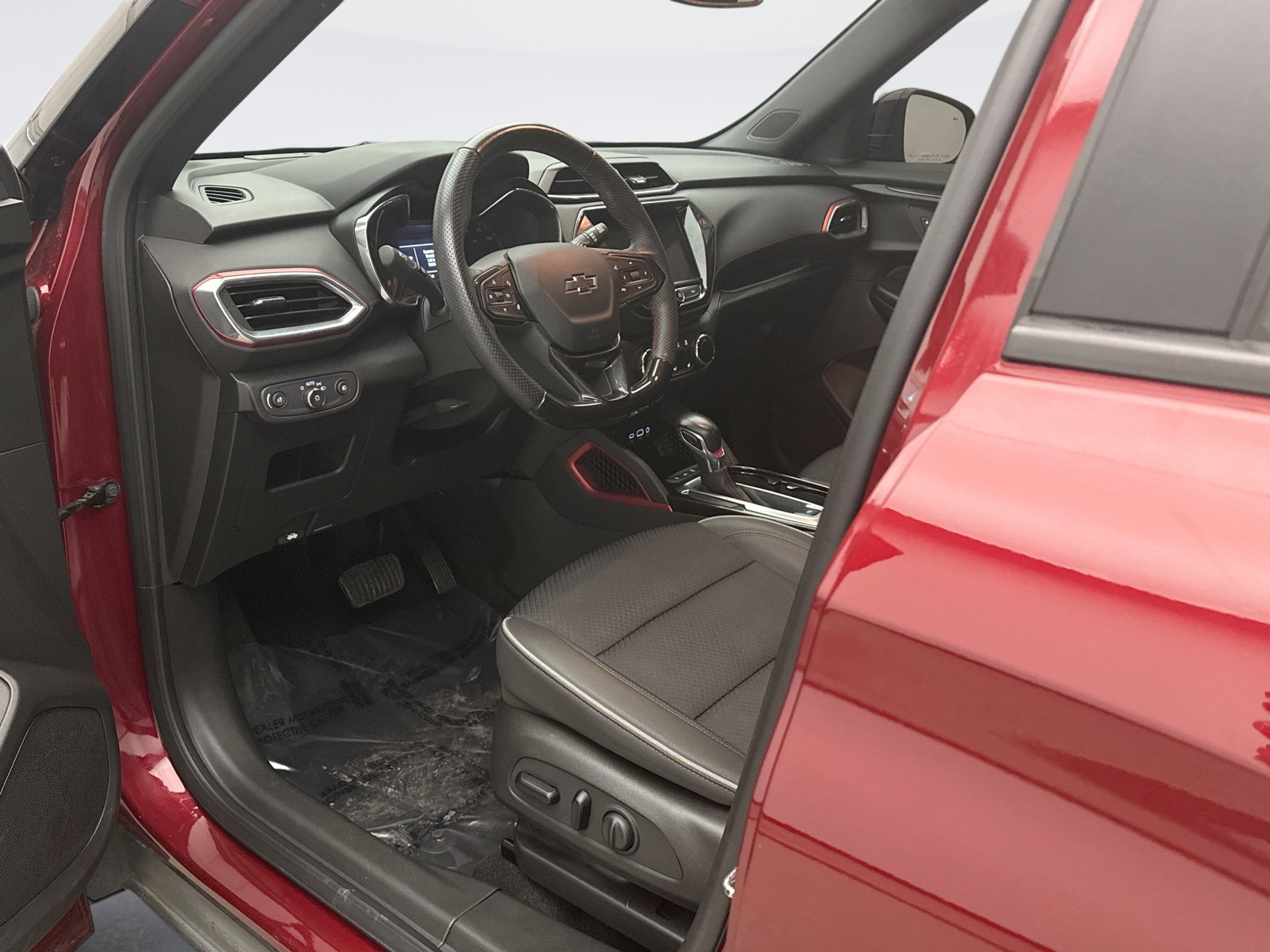 Used 2023 Chevrolet TrailBlazer RS w/ Convenience Package image 10