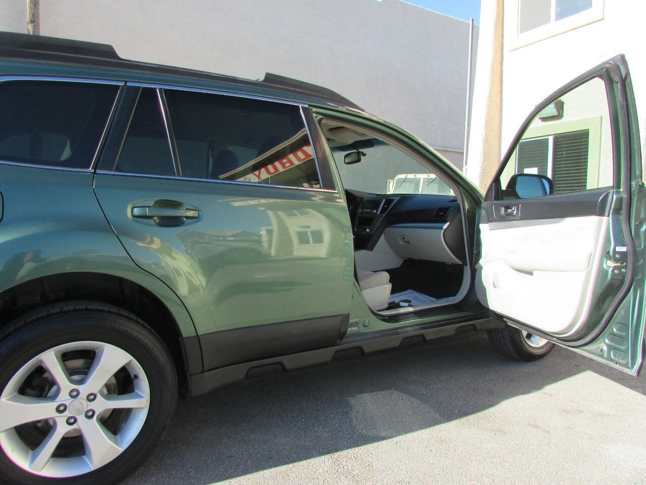 Used 2014 Subaru Outback 2.5i image 14