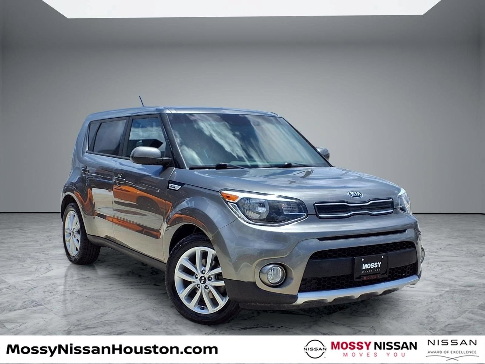 Used 2017 Kia Soul + FWD image 1