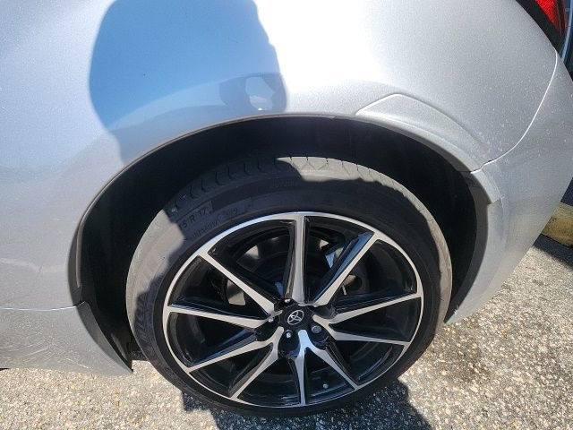 Used 2024 Toyota GR86 Premium image 9