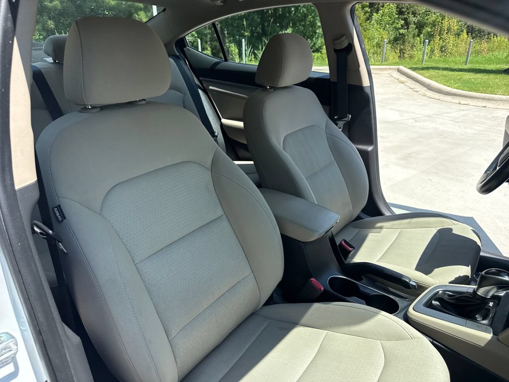 Used 2017 Hyundai Elantra Value Edition w/ Cargo Package FWD image 34
