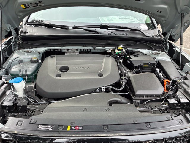 New 2026 Volvo XC40 B5 Plus w/ Protection Package Premier AWD/4WD image 20