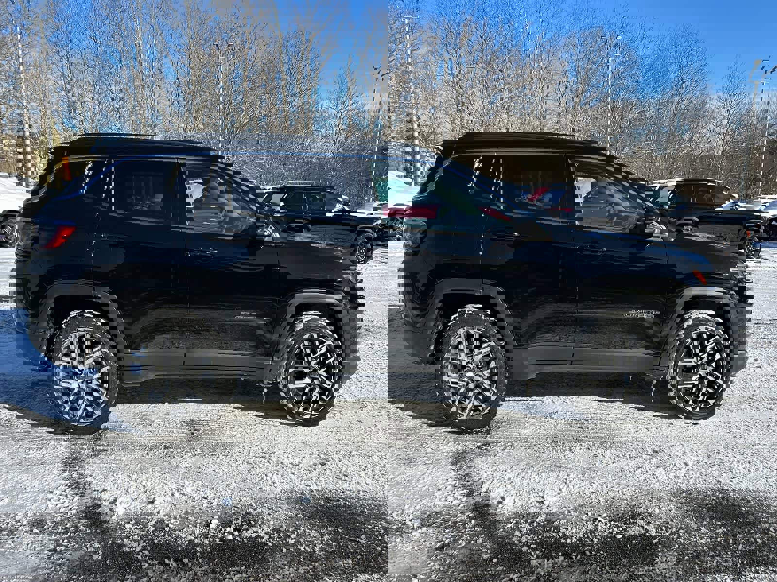 Used 2025 Jeep Compass Limited w/ Sun & Sound Group image 5