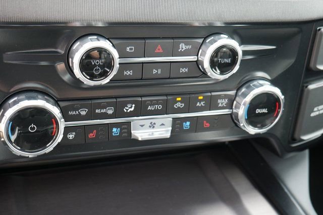 New 2026 Ford F250 Platinum image 24