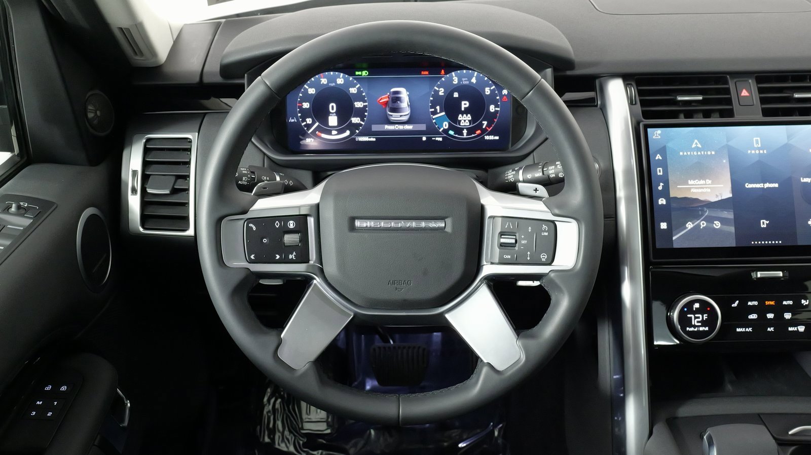 Used 2024 Land Rover Discovery S image 50