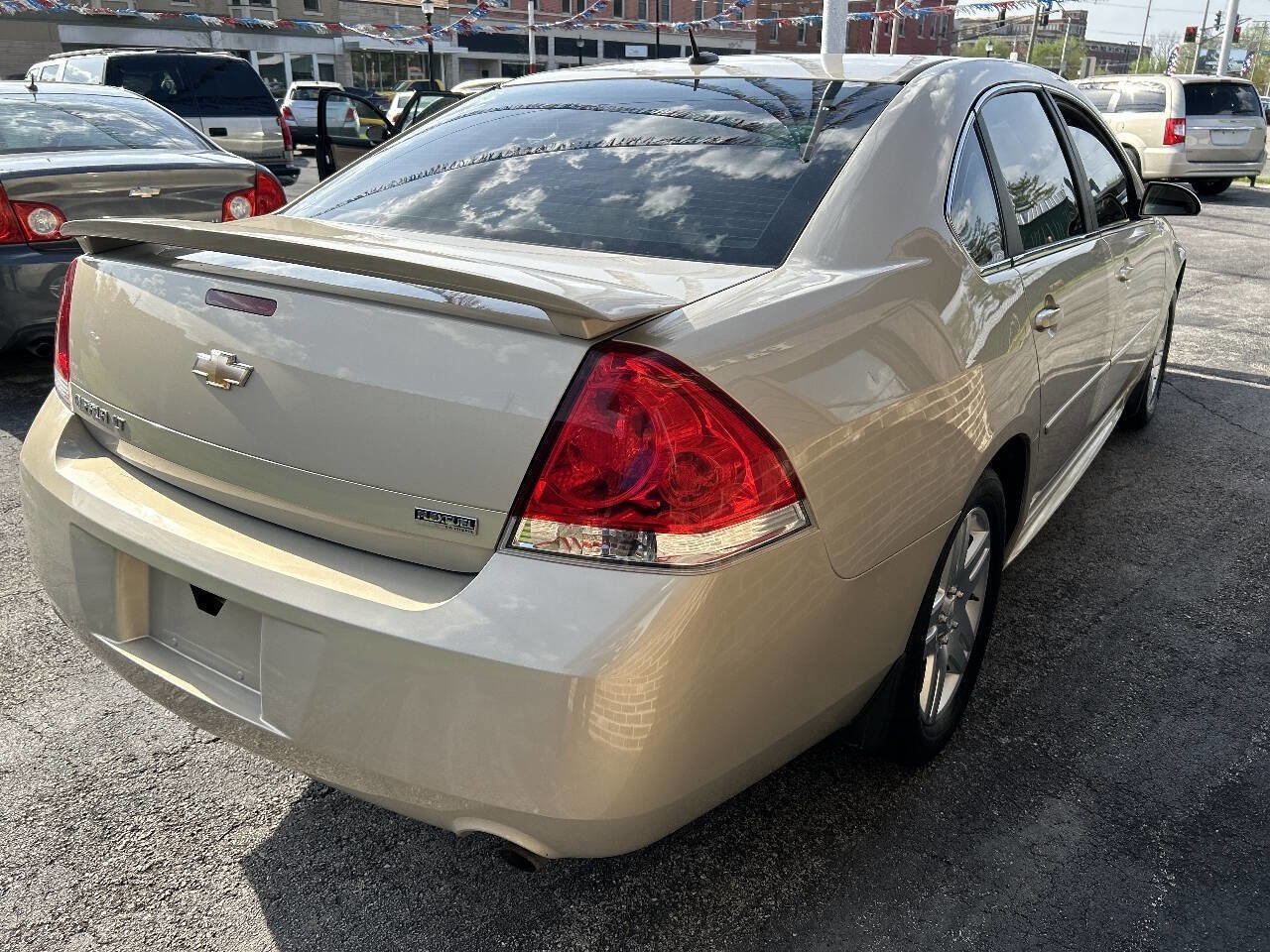 Used 2012 Chevrolet Impala LT FWD image 4
