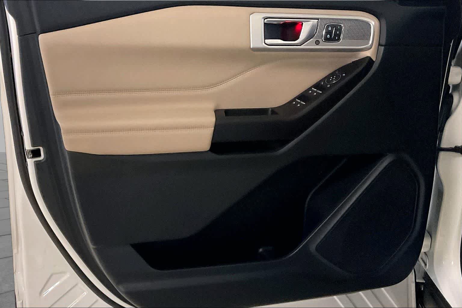Used 2020 Ford Explorer Limited RWD image 19