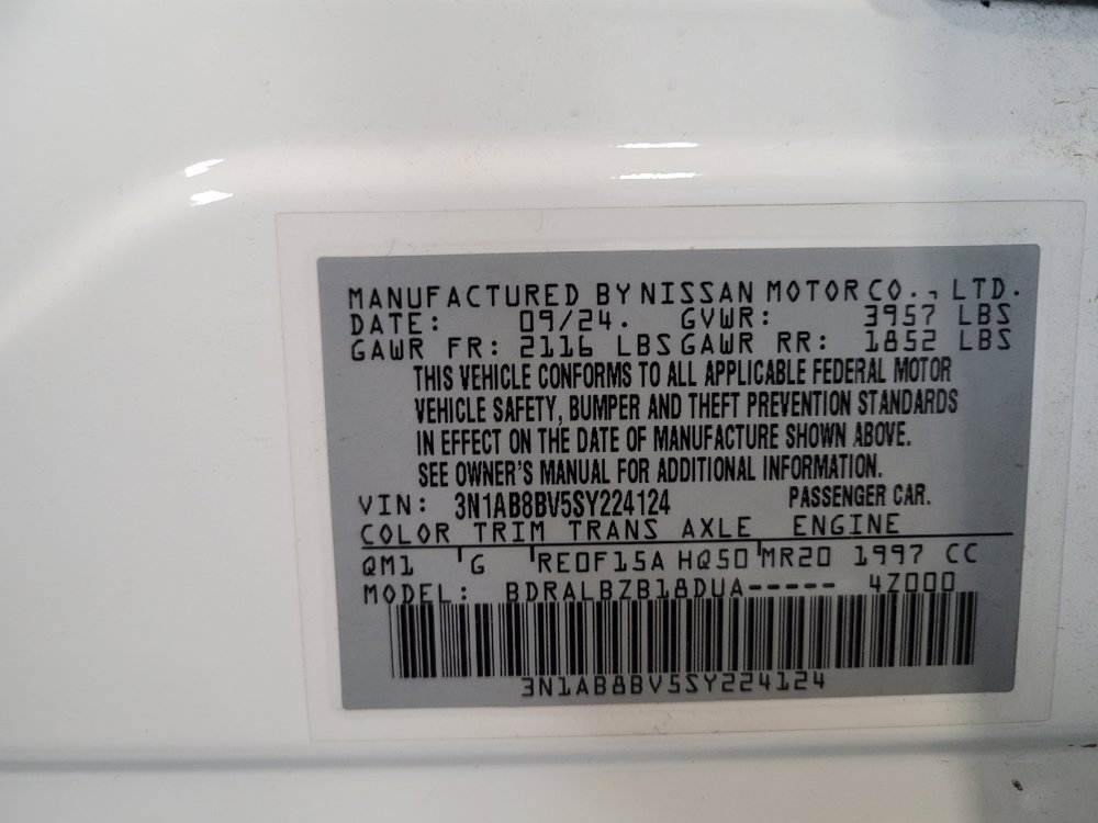 Used 2025 Nissan Sentra S FWD image 33