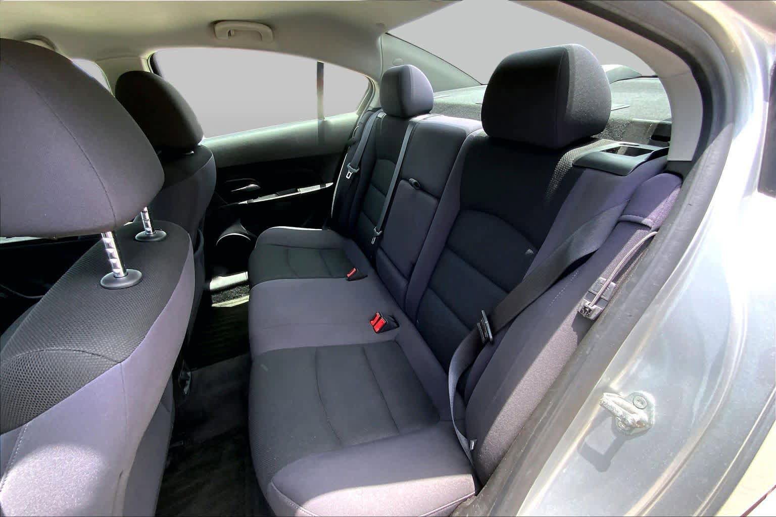 Used 2013 Chevrolet Cruze LT FWD image 20